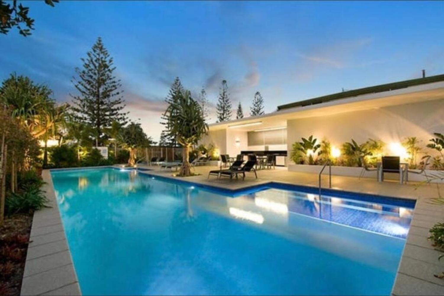 Beachfront Ocean Oasis Escape Gold Coast