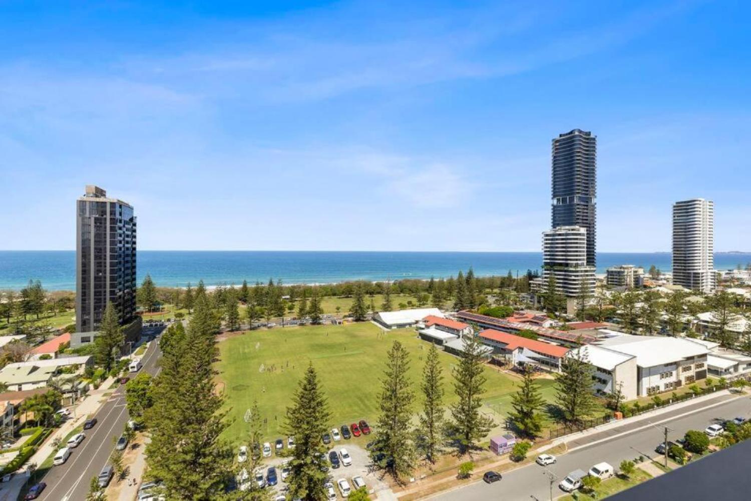 Beachfront Ocean Oasis Escape Apartment Gold Coast